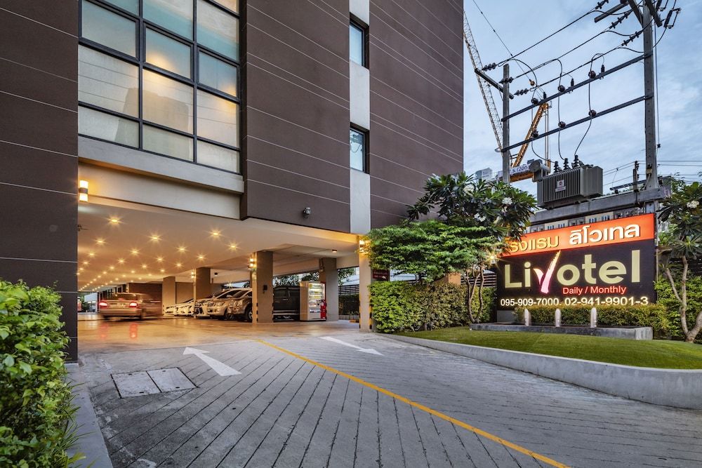 undefined Livotel Hotel Kaset Nawamin Bangkok 2