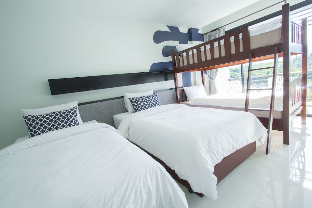 Baba House Phuket Hotel Deluxe Quadruple 2