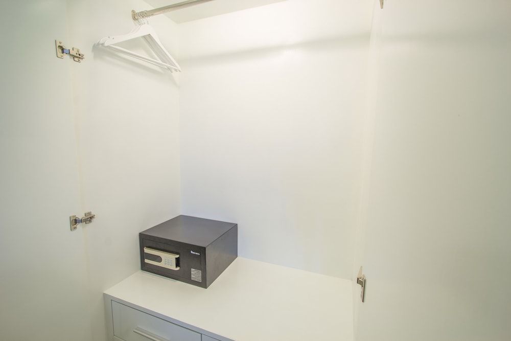 Baba House Phuket Hotel Superior Double Room 9