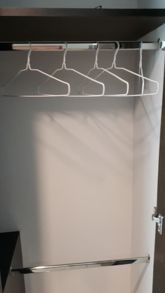 B Space Residence Standard Double Room 5