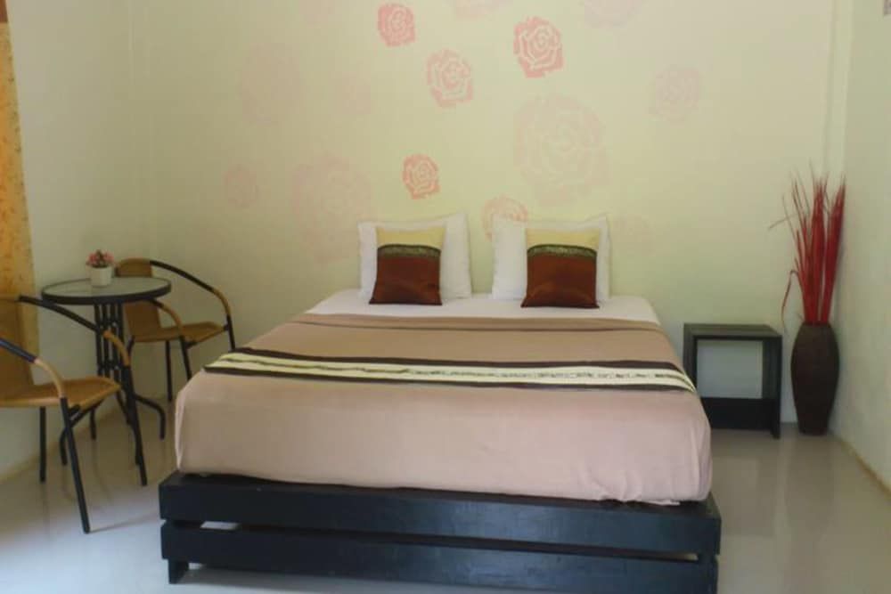 Suan Lamyai Resort Deluxe King 3