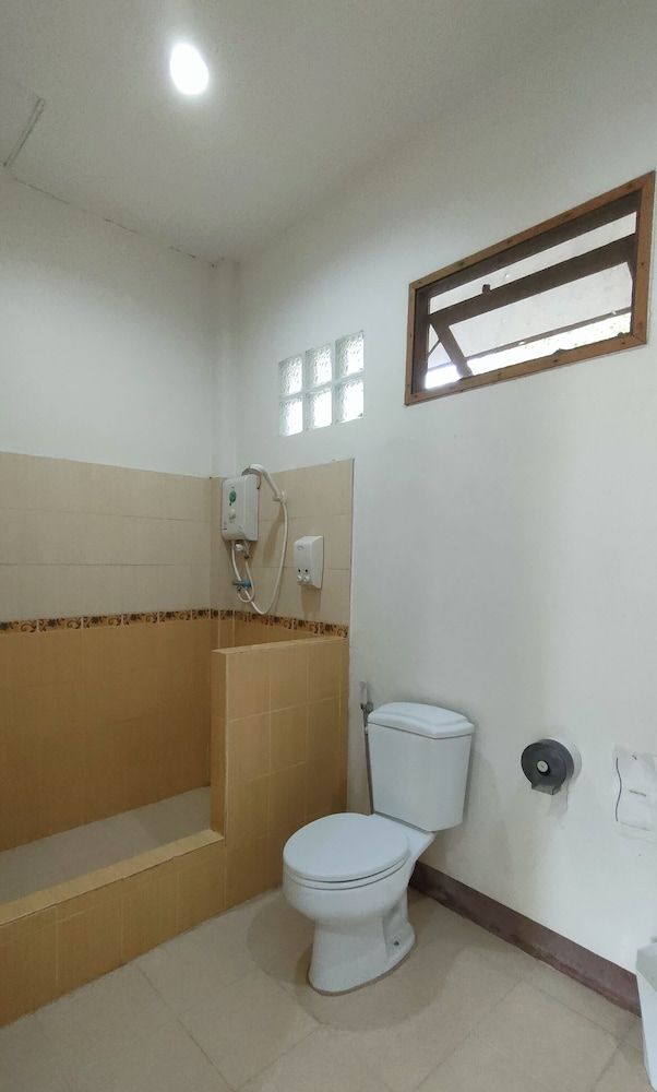 Suan Lamyai Resort Deluxe King 8