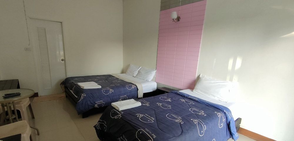 Suan Lamyai Resort Deluxe Triple 4