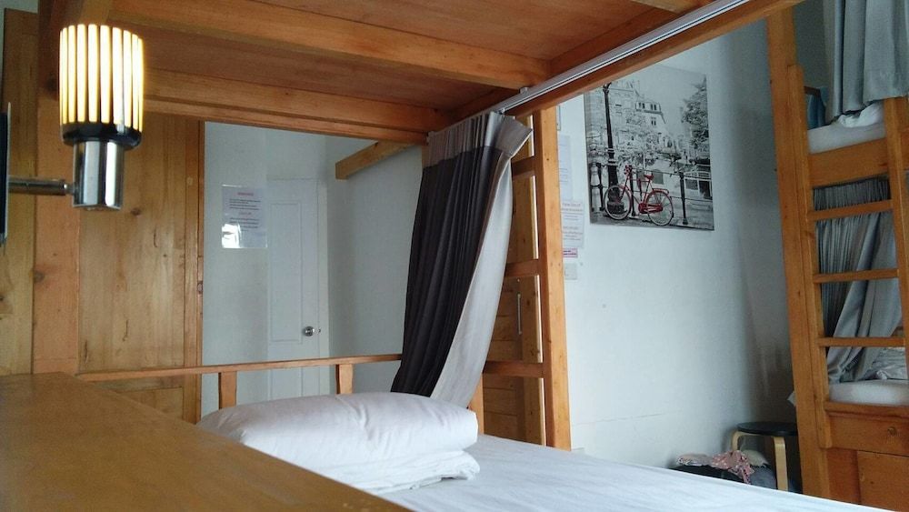 Nimman Bunk Chiang Mai - Hostel Private Room 4 Beds 8