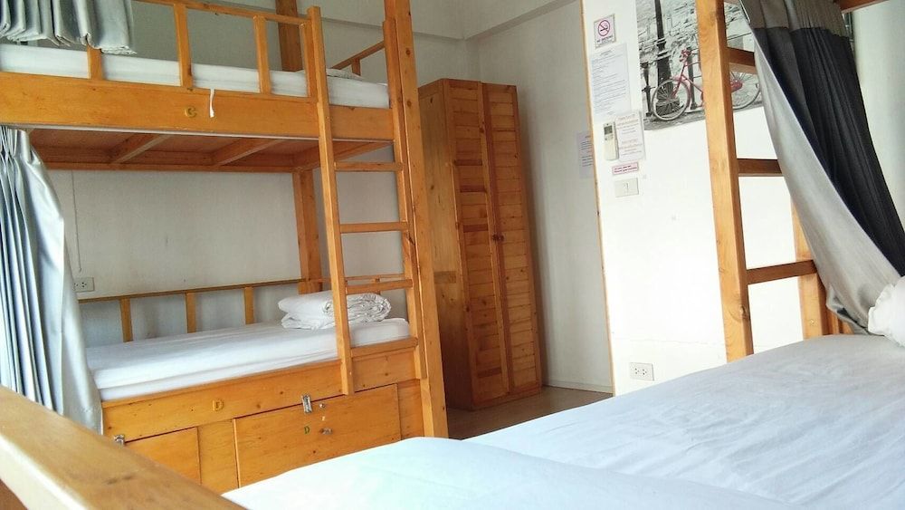 Nimman Bunk Chiang Mai - Hostel Private Room 4 Beds 2
