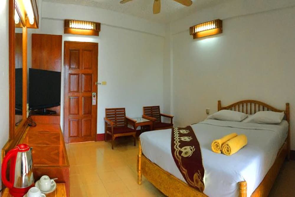 Bliss Mansion Superior Double Room 3