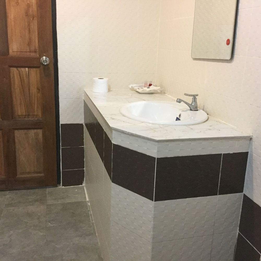 Chiang Khong Hill Classic Room 3 Single Bed 6