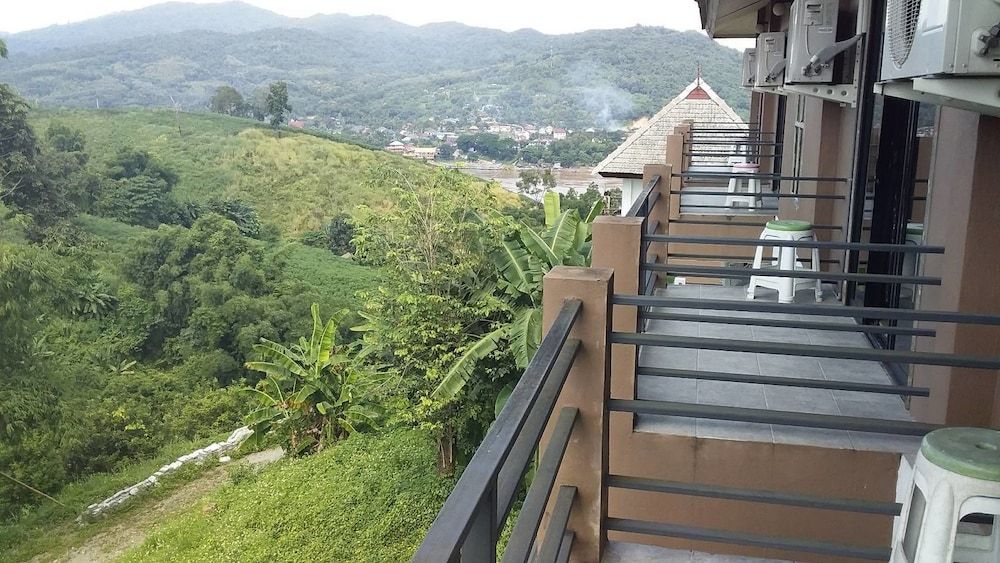 Chiang Khong Hill Deluxe Room 5
