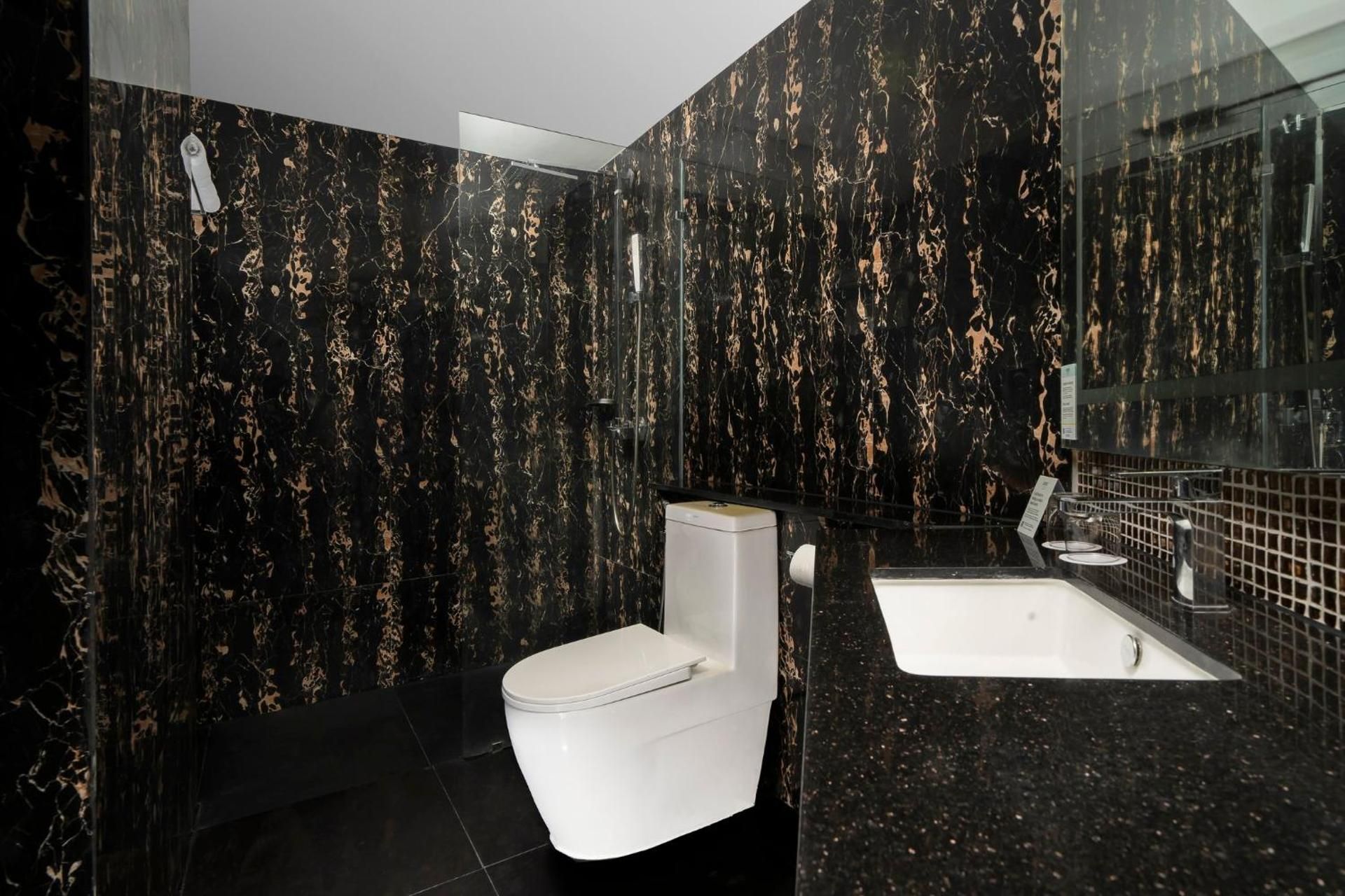 Standard Queen Room - Accessible