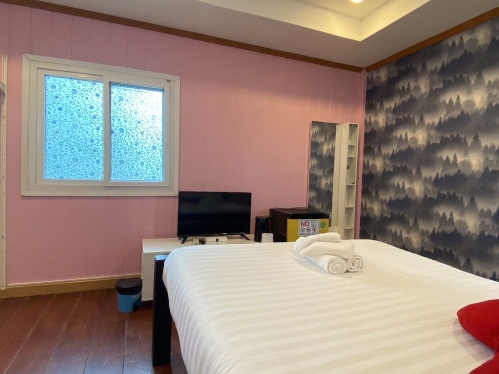 Riverside Hill Resort & Restaurant Sweet Double Room 4