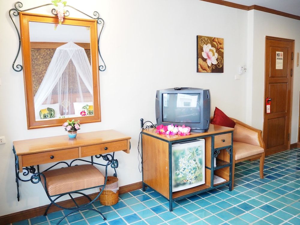 Your Place Inn Deluxe Room 28