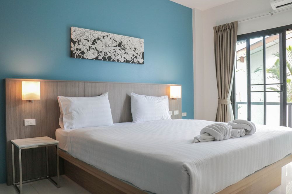 undefined S2 Airport Residence 7