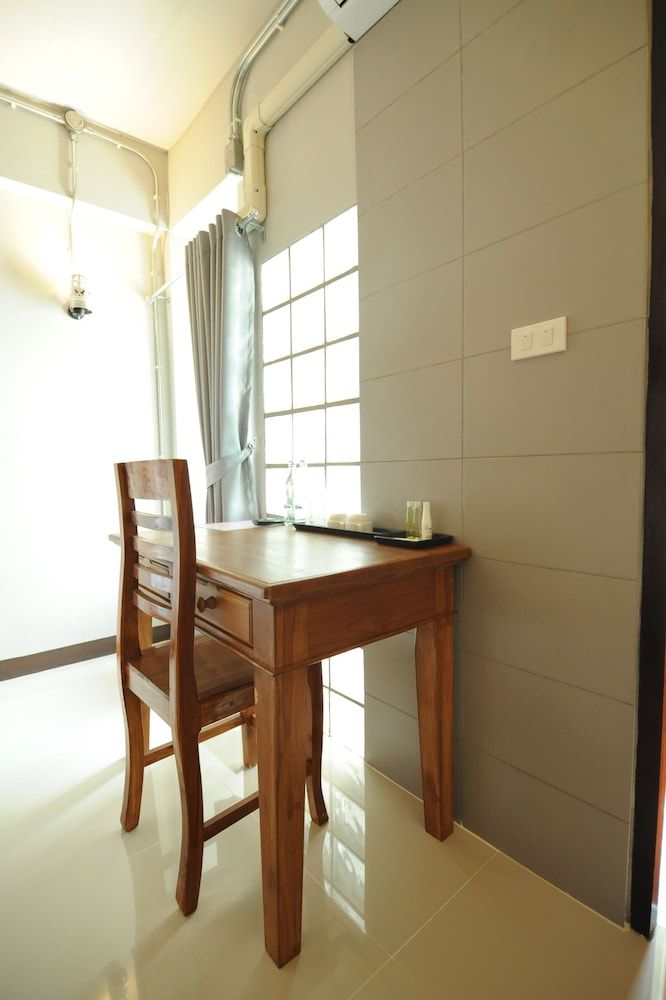 Nanya Hotel Chiang Mai Double Room 5