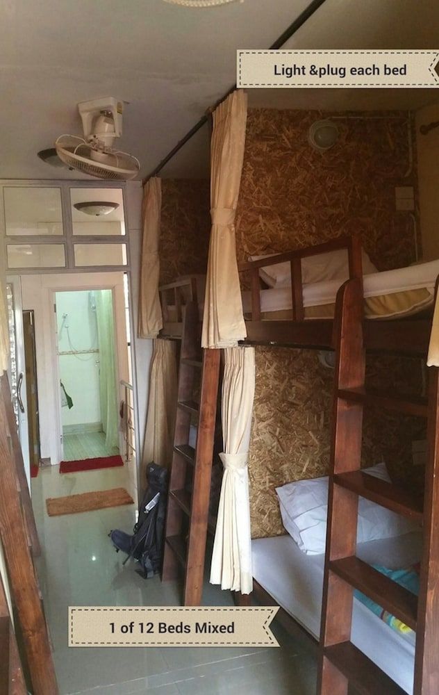 undefined Chiangmai Gate Capsule Hostel 2