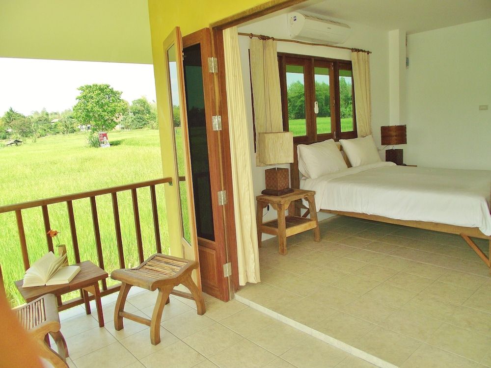 Country Retreat Double Bungalow 2