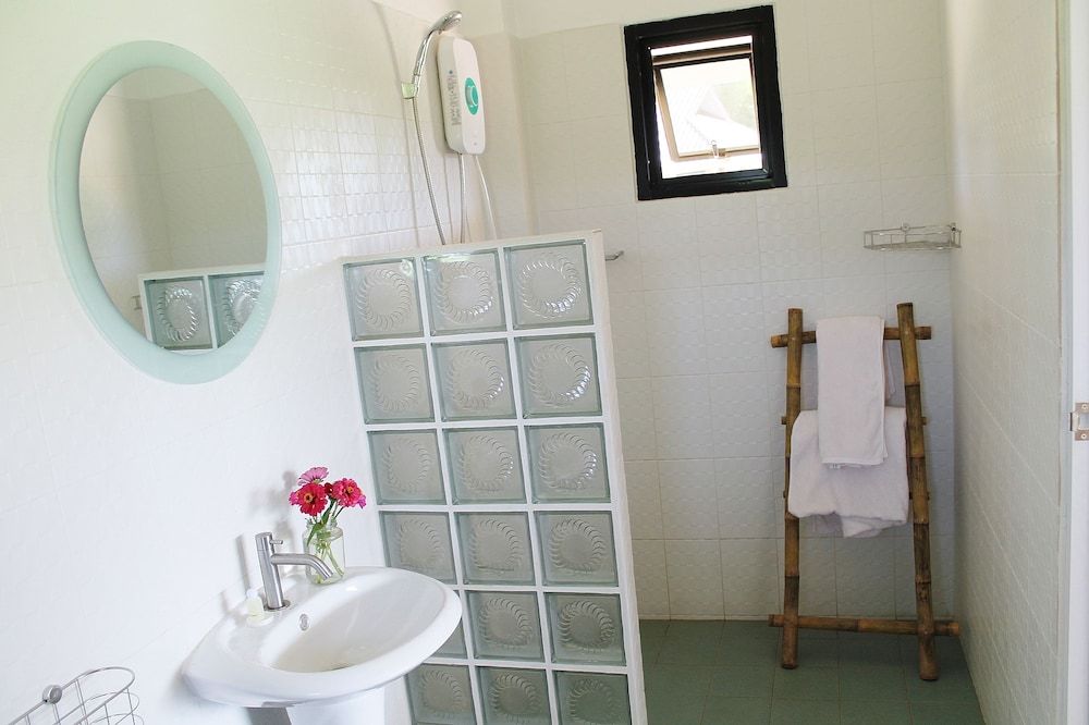 Country Retreat Double Bungalow 5