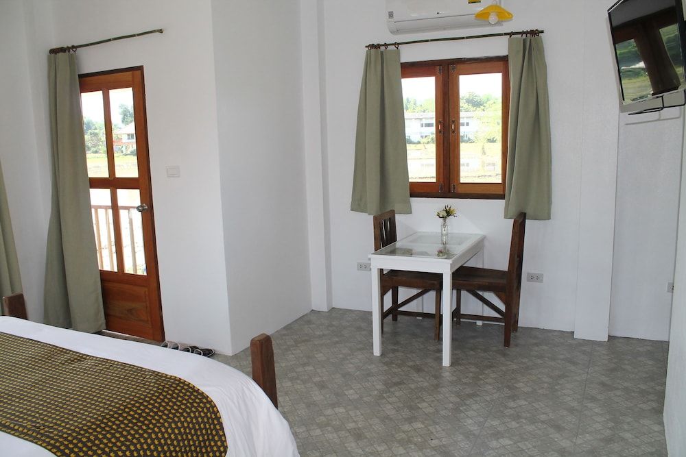 Country Retreat Superior Double Bungalow (8) 10