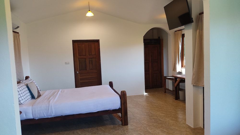 Country Retreat Superior Double Bungalow (7) 6