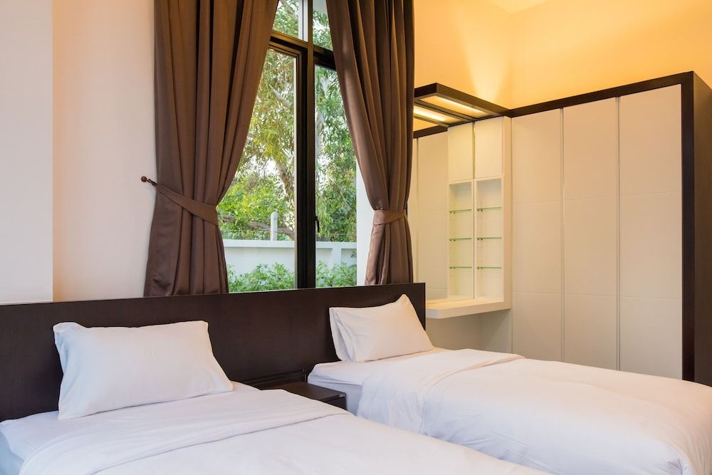 WE by Sirin Pool Villa Huahin Family Villa 11