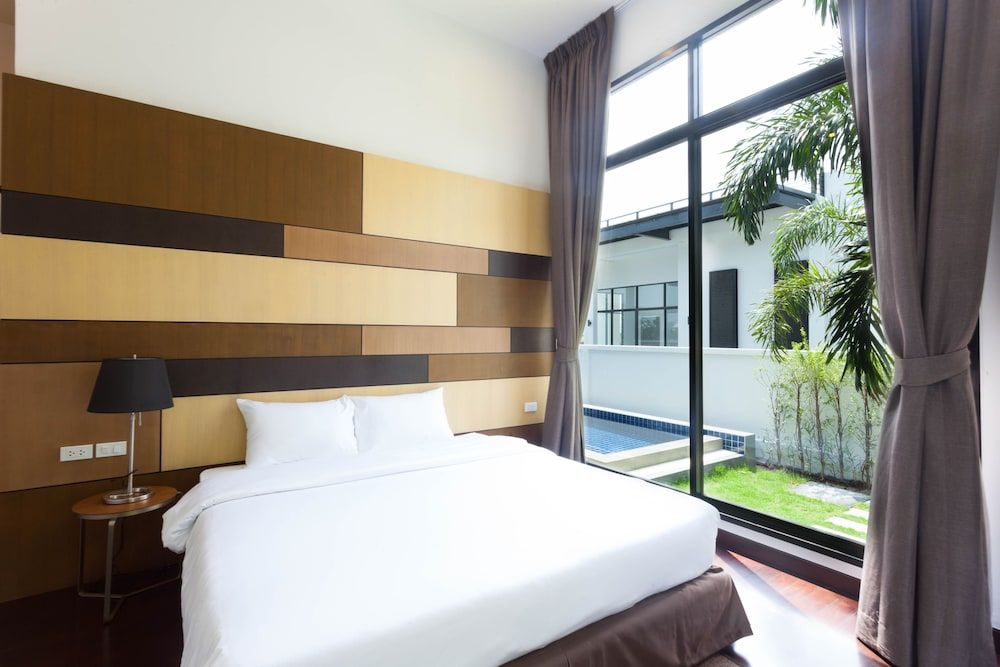 WE by Sirin Pool Villa Huahin Family Villa 4