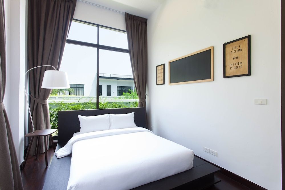 WE by Sirin Pool Villa Huahin Family Villa 3