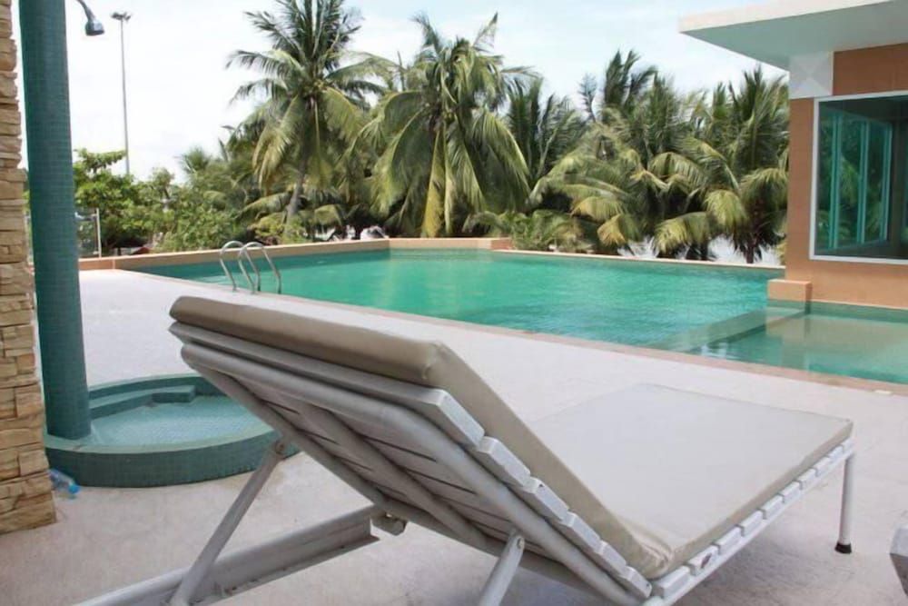 undefined Nanachart Bangsaen 10