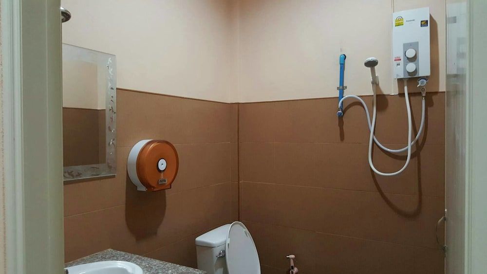 At Sichon Resort Deluxe Room 4