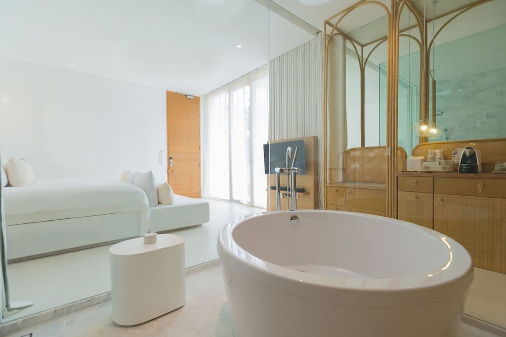 SALA Samui Chaweng Beach Resort Garden Deluxe Balcony 4