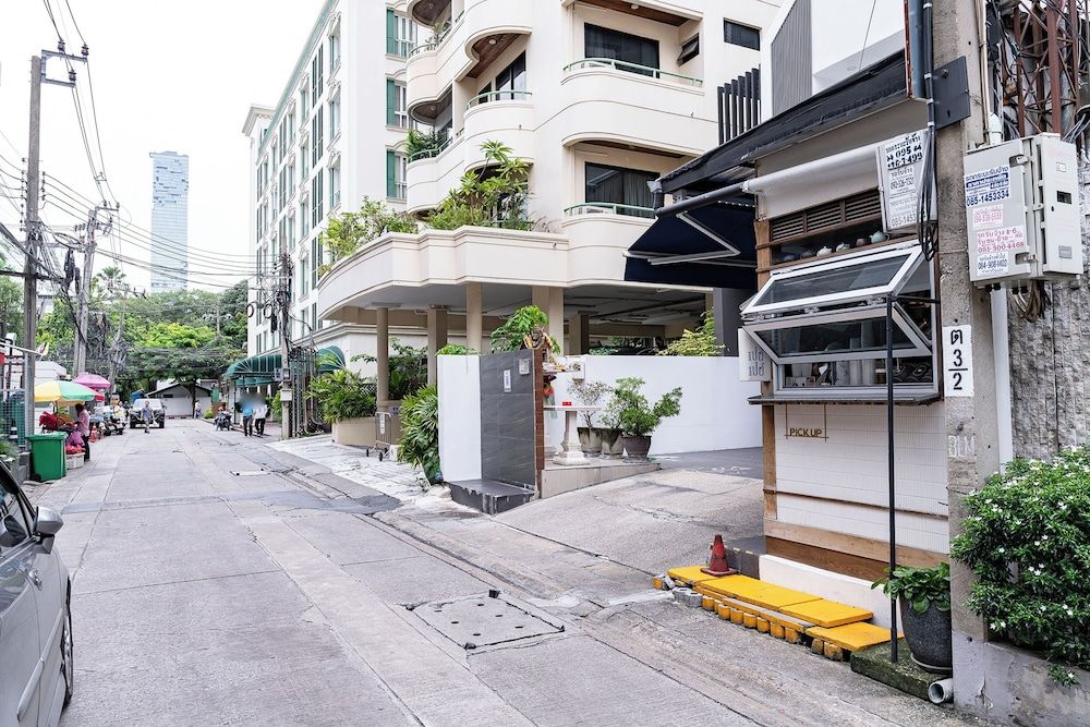 undefined 23 AVA at Saladaeng 6