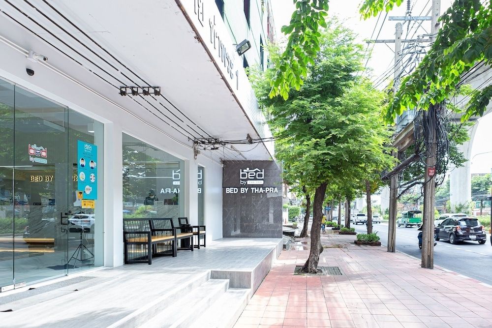 undefined Bed by Tha-Pra Hotel and Apartment 2