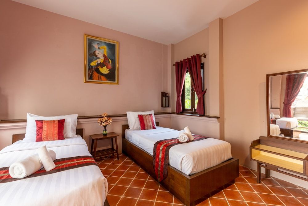 Huen Hug Chiang Mai Deluxe Twin Room 5