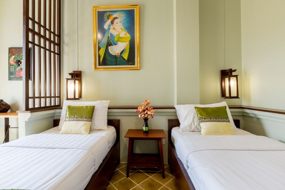 undefined Huen Hug Chiang Mai