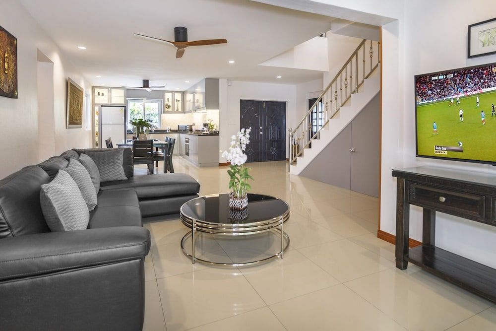 undefined Villa Waree Near City and Beach 10