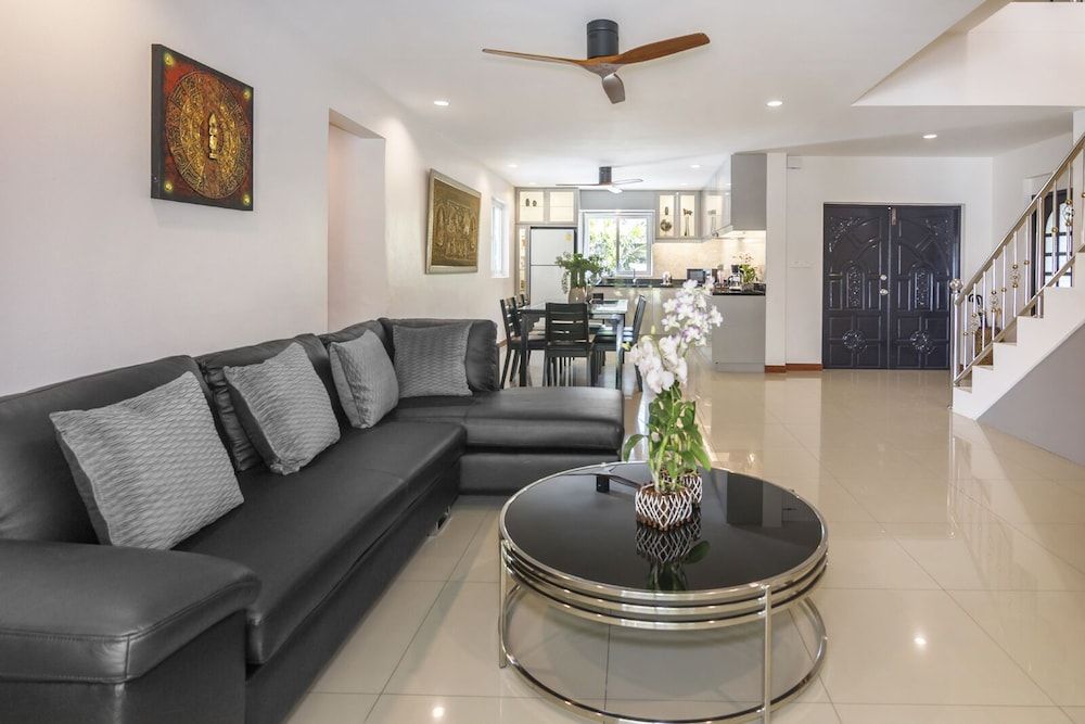 Villa Waree Near City and Beach Deluxe Villa 9