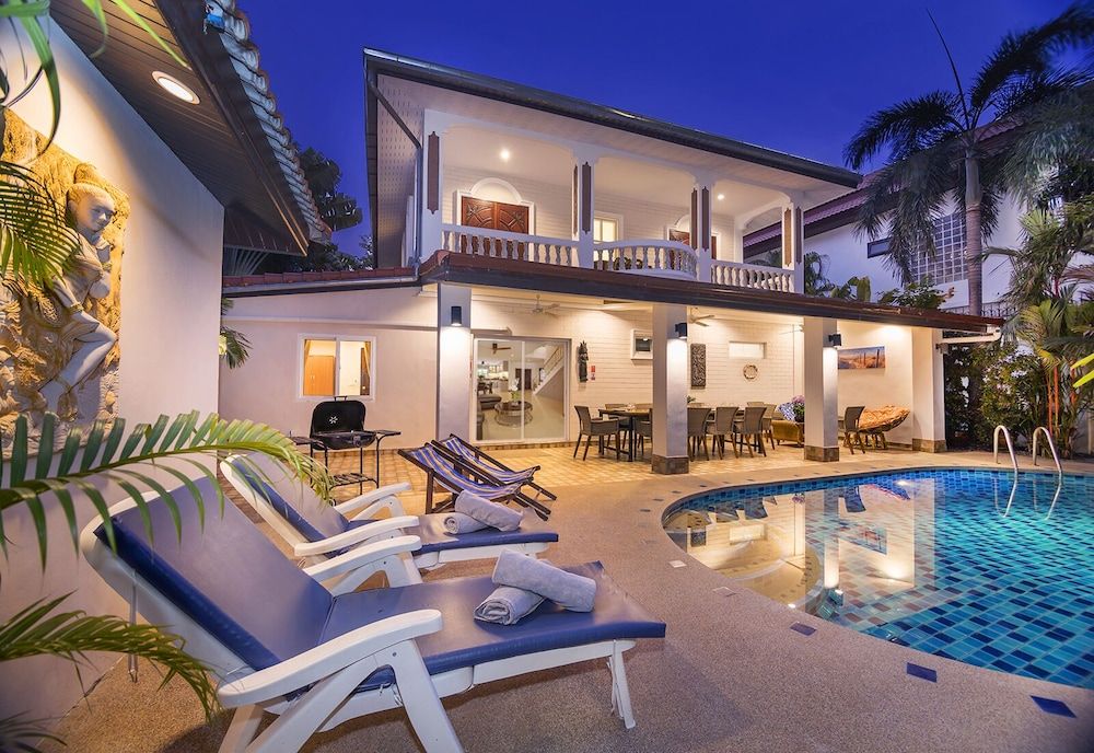 undefined Villa Waree Near City and Beach 5