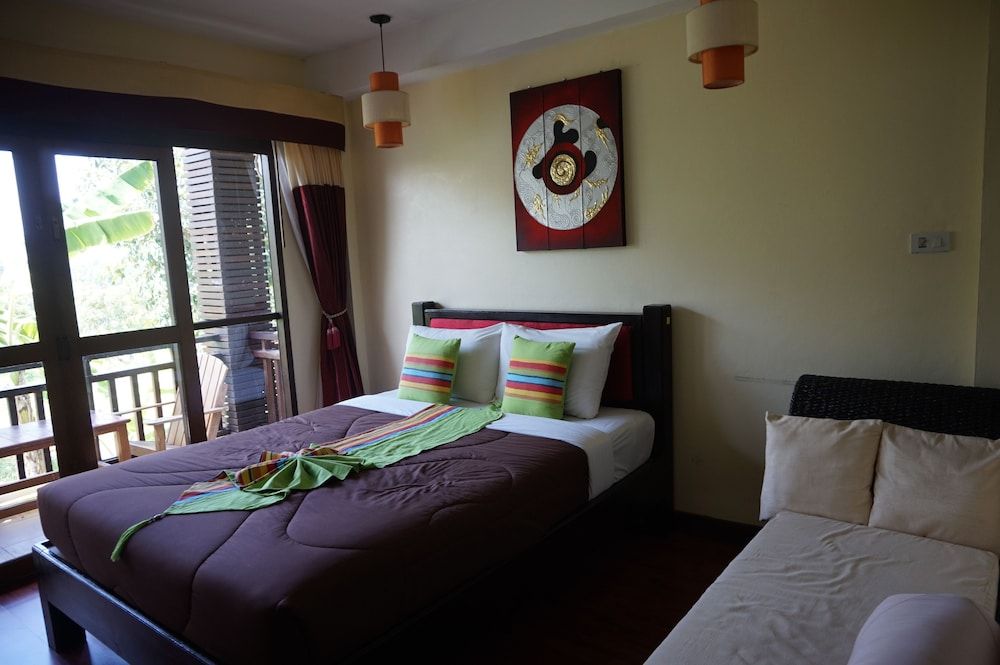 Starwell Garden Home Resort Deluxe Room 2