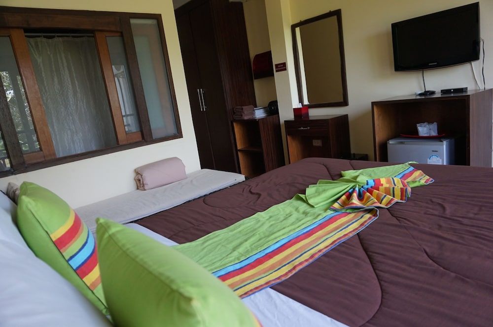 Starwell Garden Home Resort Deluxe Room 3