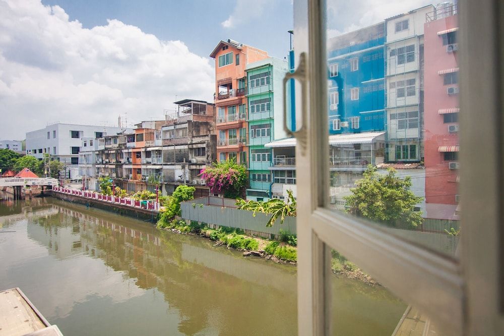 Nacorn Hostel Khaosan Traditional Twin Room 3