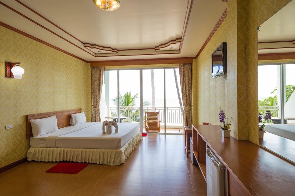 undefined Mam Kai Bae Beach Resort 4