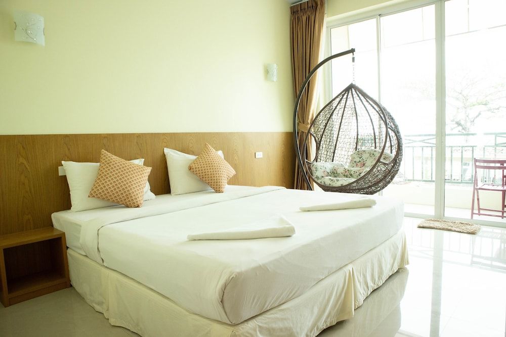 undefined Mam Kai Bae Beach Resort