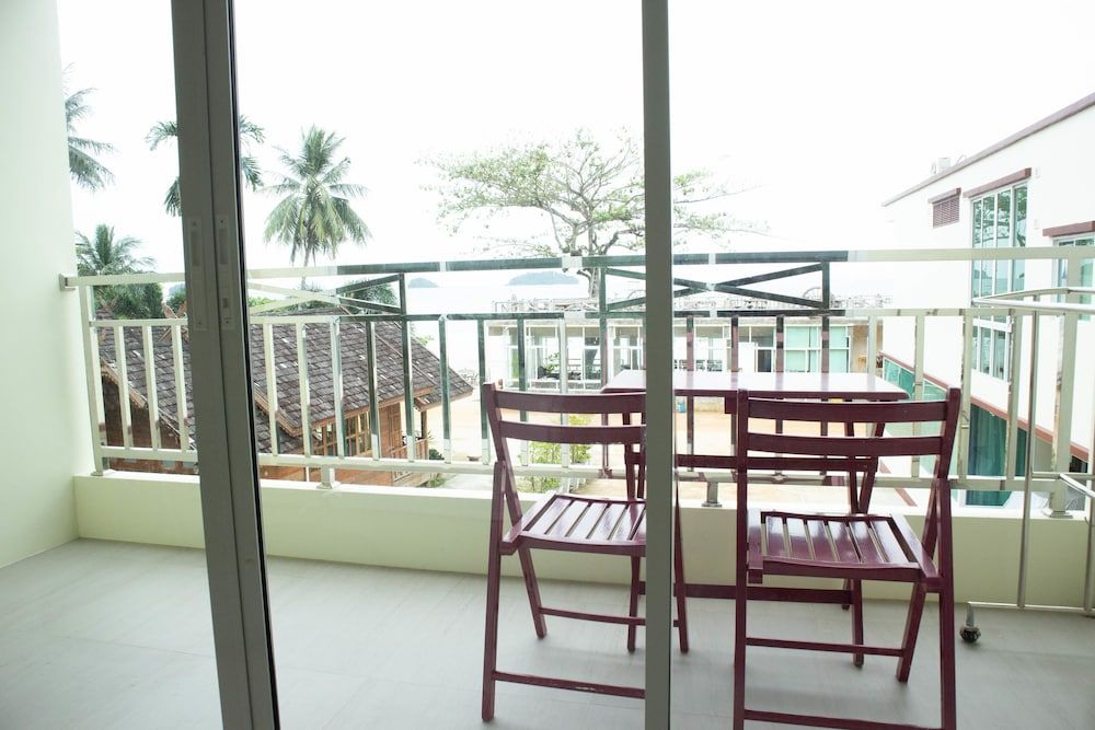undefined Mam Kai Bae Beach Resort 10