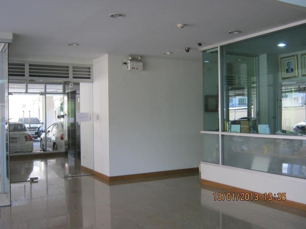 undefined Tongtip Place 9