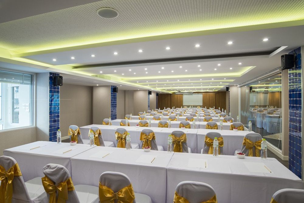 undefined Zircon Hotel 7