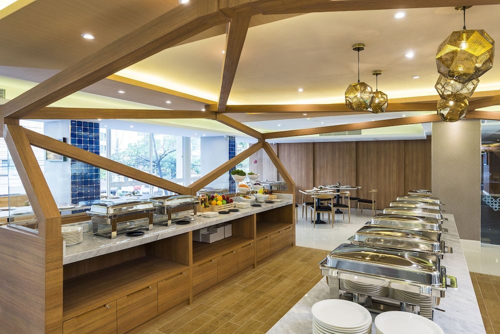 undefined Zircon Hotel 9