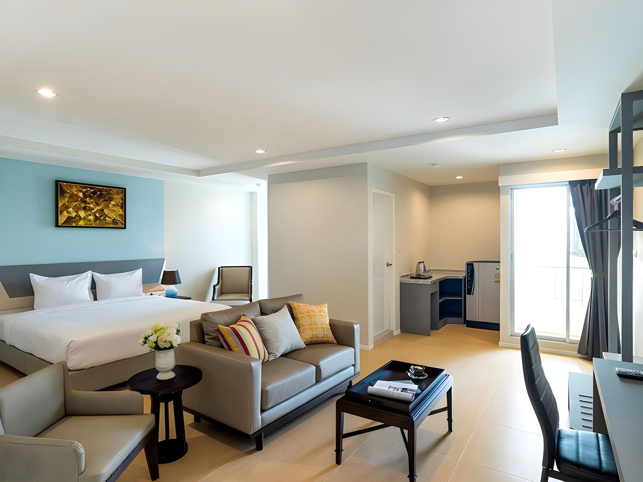 undefined Zircon Hotel 4