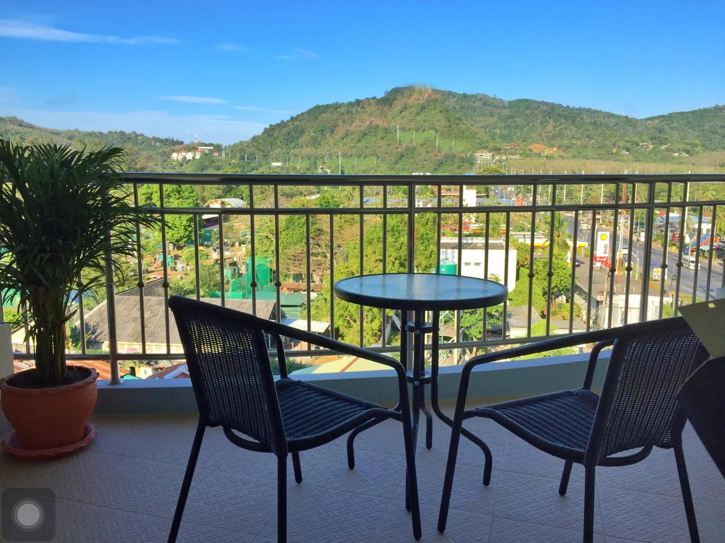 Superior Twin Pool View