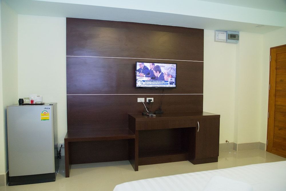 Smile Residence Superior Double Room, Pool View 5