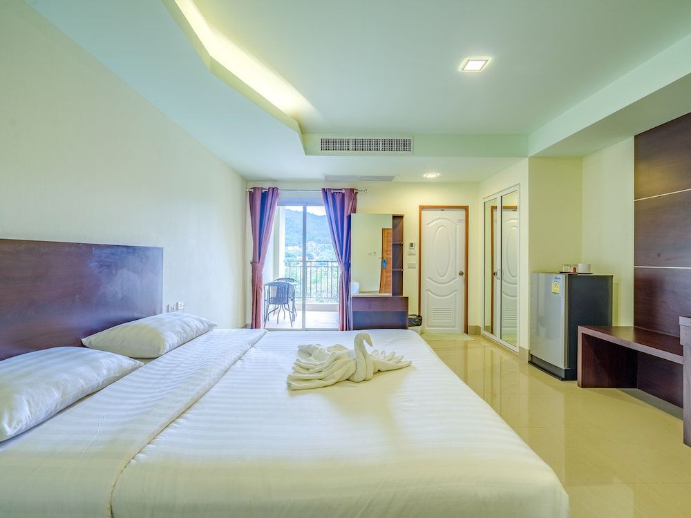 Smile Residence Superior Double Room, Pool View 2