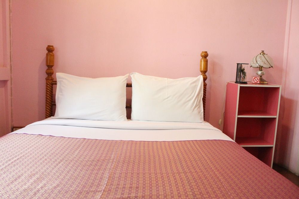 SamSenSam Place Deluxe Antique Room