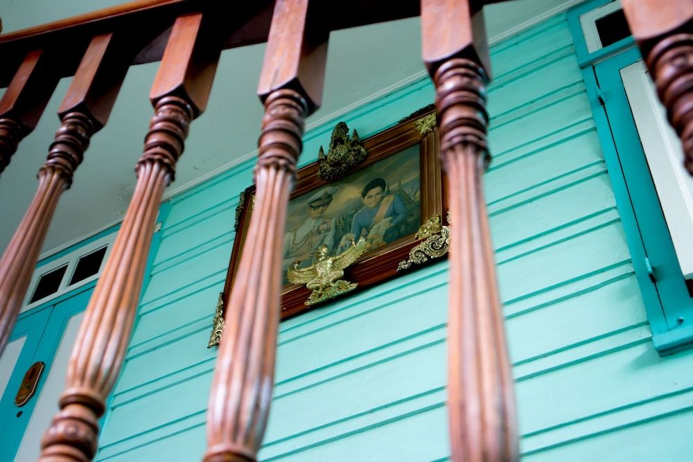 undefined SamSenSam Place 10